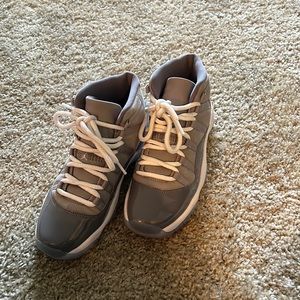 Jordan cool grey GRADE SCHOOL size 5.5Y NO OG BOX- but can put shoes in box